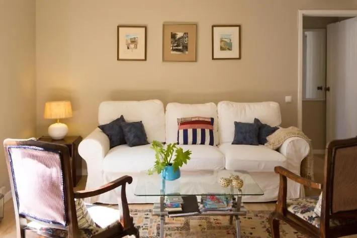Central Funchal Apartment - Garden - Free Parking & Acの連絡先