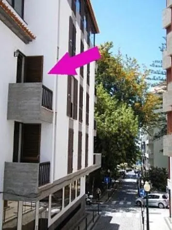 Central Funchal Apartment - Garden - Free Parking & Ac ポルトガル